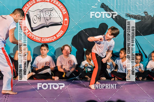 Buy your photos of the eventApresenta��o de Capoeira e Ju Jitsu 2019 on Fotop