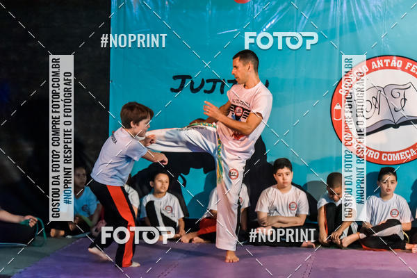Buy your photos of the eventApresenta��o de Capoeira e Ju Jitsu 2019 on Fotop
