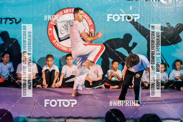 Buy your photos of the eventApresenta��o de Capoeira e Ju Jitsu 2019 on Fotop