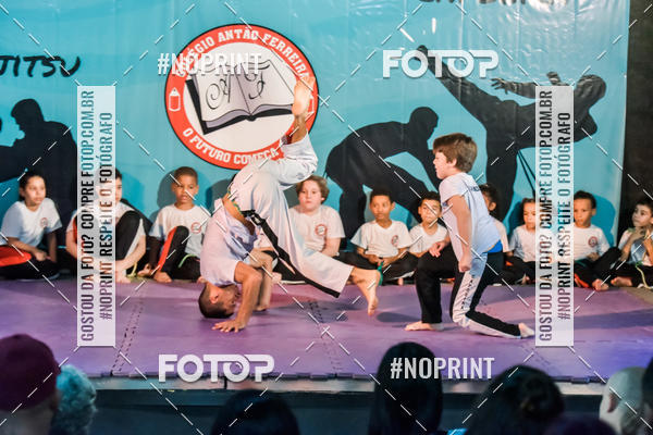 Buy your photos of the eventApresenta��o de Capoeira e Ju Jitsu 2019 on Fotop