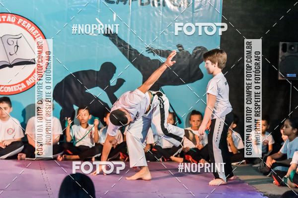 Buy your photos of the eventApresenta��o de Capoeira e Ju Jitsu 2019 on Fotop