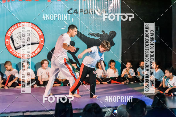 Buy your photos of the eventApresenta��o de Capoeira e Ju Jitsu 2019 on Fotop