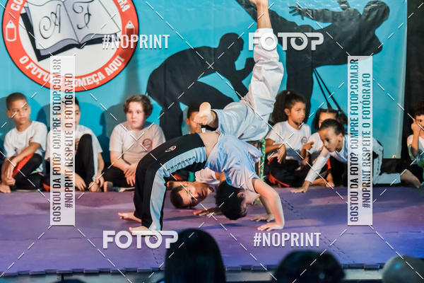 Buy your photos of the eventApresenta��o de Capoeira e Ju Jitsu 2019 on Fotop