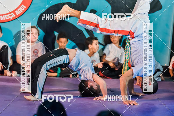 Buy your photos of the eventApresenta��o de Capoeira e Ju Jitsu 2019 on Fotop