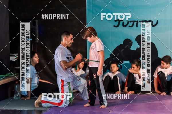 Buy your photos of the eventApresenta��o de Capoeira e Ju Jitsu 2019 on Fotop