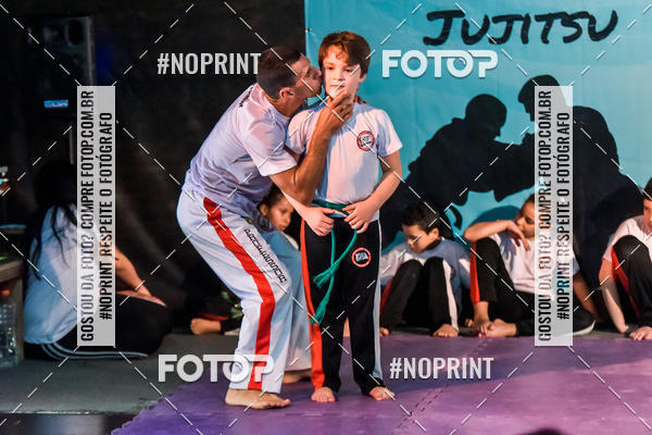 Buy your photos of the eventApresenta��o de Capoeira e Ju Jitsu 2019 on Fotop