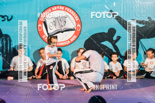 Buy your photos of the eventApresenta��o de Capoeira e Ju Jitsu 2019 on Fotop