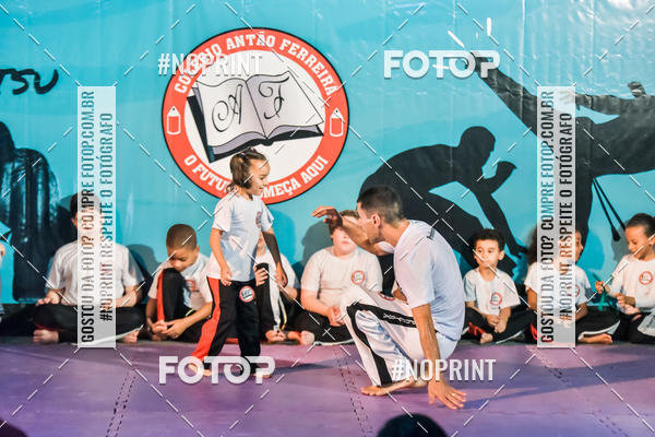 Buy your photos of the eventApresenta��o de Capoeira e Ju Jitsu 2019 on Fotop