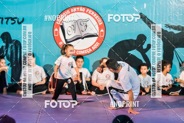 Buy your photos of the eventApresenta��o de Capoeira e Ju Jitsu 2019 on Fotop
