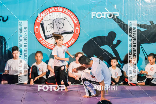 Buy your photos of the eventApresenta��o de Capoeira e Ju Jitsu 2019 on Fotop