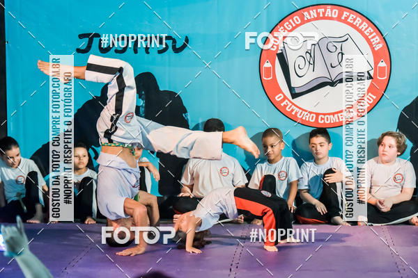 Buy your photos of the eventApresenta��o de Capoeira e Ju Jitsu 2019 on Fotop