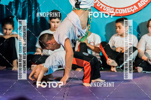 Buy your photos of the eventApresenta��o de Capoeira e Ju Jitsu 2019 on Fotop