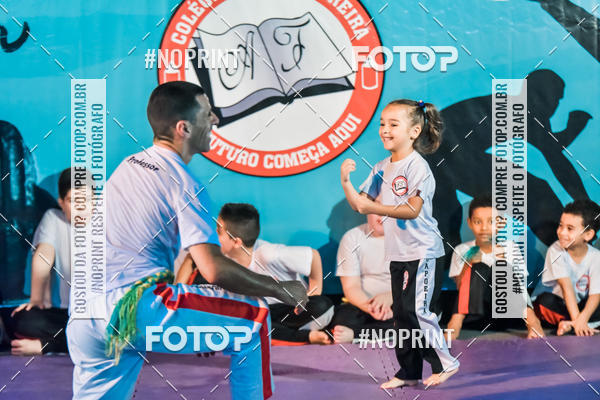 Buy your photos of the eventApresenta��o de Capoeira e Ju Jitsu 2019 on Fotop