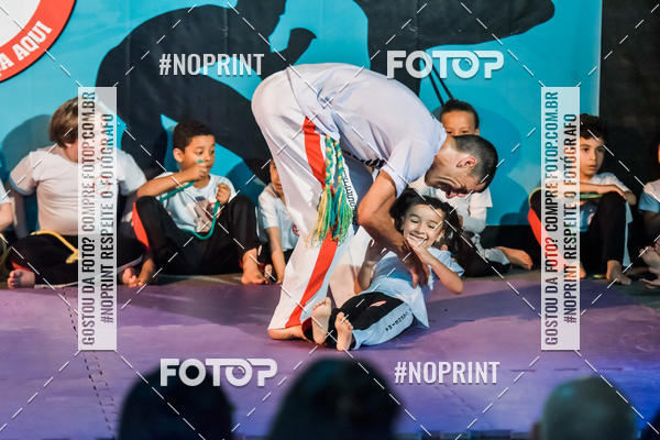 Buy your photos of the eventApresenta��o de Capoeira e Ju Jitsu 2019 on Fotop