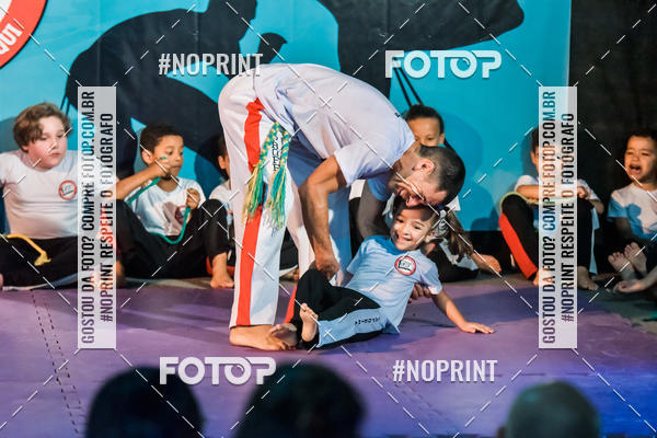 Buy your photos of the eventApresenta��o de Capoeira e Ju Jitsu 2019 on Fotop