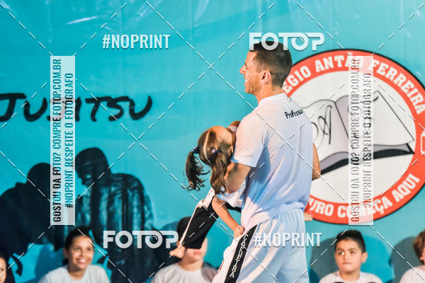 Buy your photos of the eventApresenta��o de Capoeira e Ju Jitsu 2019 on Fotop