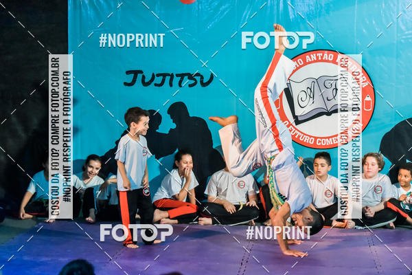 Buy your photos of the eventApresenta��o de Capoeira e Ju Jitsu 2019 on Fotop