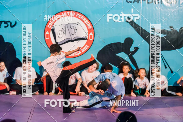 Buy your photos of the eventApresenta��o de Capoeira e Ju Jitsu 2019 on Fotop