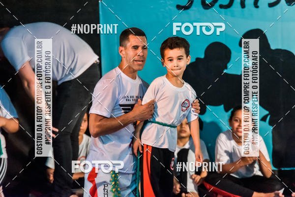 Buy your photos of the eventApresenta��o de Capoeira e Ju Jitsu 2019 on Fotop