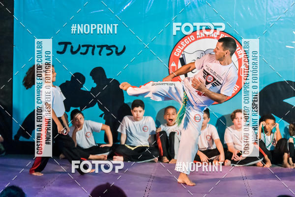 Buy your photos of the eventApresenta��o de Capoeira e Ju Jitsu 2019 on Fotop