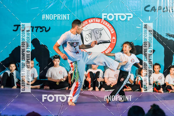 Buy your photos of the eventApresenta��o de Capoeira e Ju Jitsu 2019 on Fotop