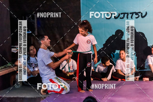 Buy your photos of the eventApresenta��o de Capoeira e Ju Jitsu 2019 on Fotop