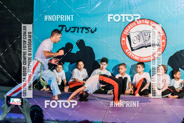 Buy your photos of the eventApresenta��o de Capoeira e Ju Jitsu 2019 on Fotop