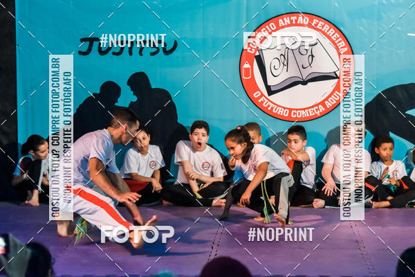 Buy your photos of the eventApresenta��o de Capoeira e Ju Jitsu 2019 on Fotop