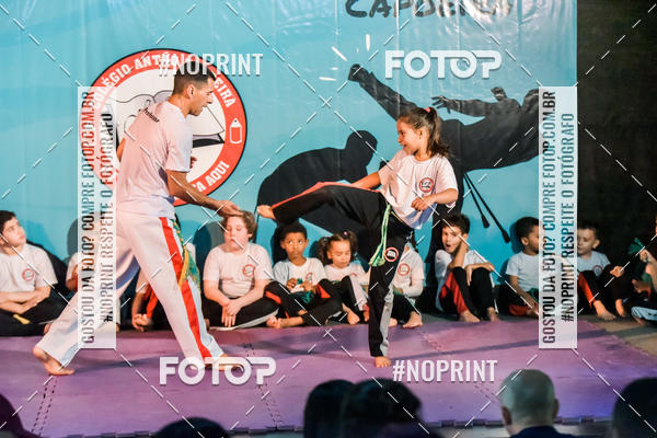 Buy your photos of the eventApresenta��o de Capoeira e Ju Jitsu 2019 on Fotop