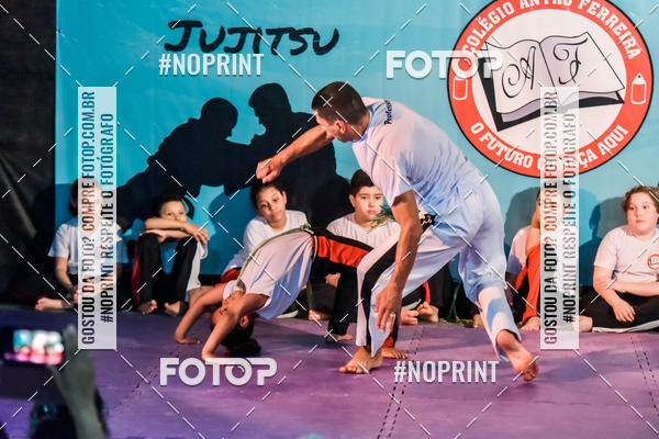 Buy your photos of the eventApresenta��o de Capoeira e Ju Jitsu 2019 on Fotop