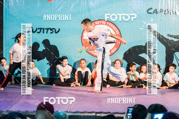 Buy your photos of the eventApresenta��o de Capoeira e Ju Jitsu 2019 on Fotop
