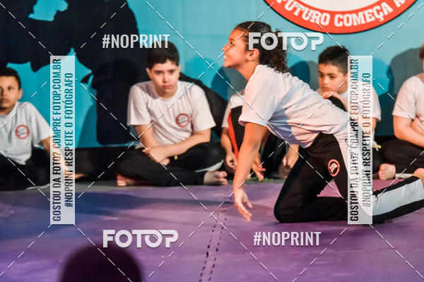 Buy your photos of the eventApresenta��o de Capoeira e Ju Jitsu 2019 on Fotop