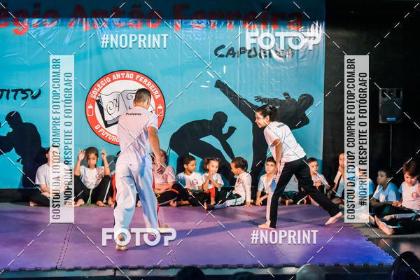 Buy your photos of the eventApresenta��o de Capoeira e Ju Jitsu 2019 on Fotop