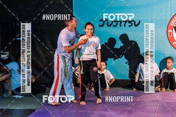 Buy your photos of the eventApresenta��o de Capoeira e Ju Jitsu 2019 on Fotop