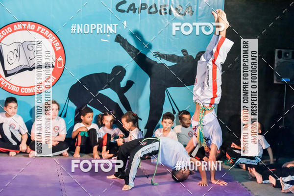 Buy your photos of the eventApresenta��o de Capoeira e Ju Jitsu 2019 on Fotop