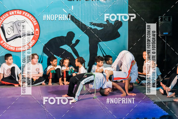 Buy your photos of the eventApresenta��o de Capoeira e Ju Jitsu 2019 on Fotop