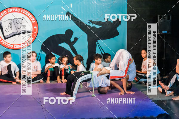 Buy your photos of the eventApresenta��o de Capoeira e Ju Jitsu 2019 on Fotop