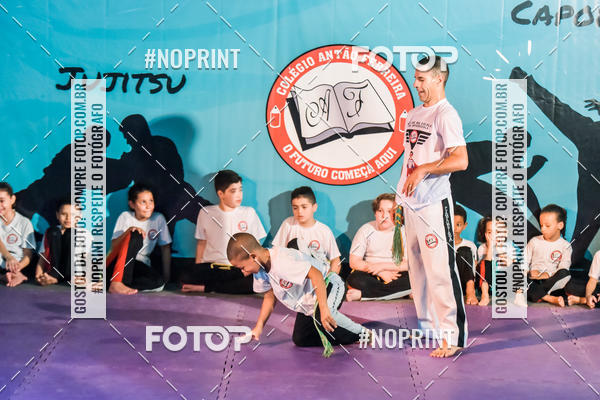 Buy your photos of the eventApresenta��o de Capoeira e Ju Jitsu 2019 on Fotop