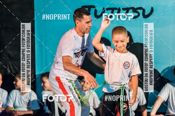 Buy your photos of the eventApresenta��o de Capoeira e Ju Jitsu 2019 on Fotop