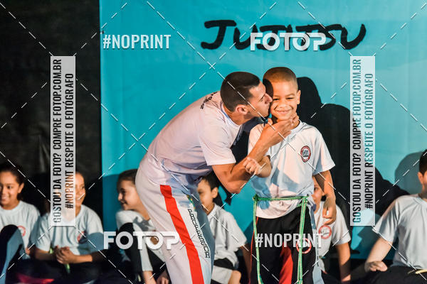 Buy your photos of the eventApresenta��o de Capoeira e Ju Jitsu 2019 on Fotop