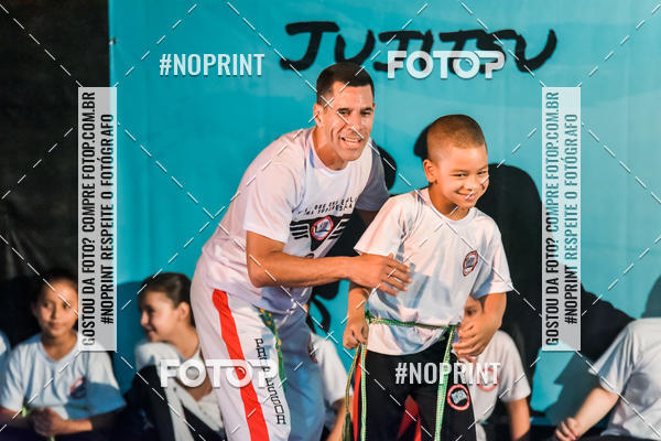 Buy your photos of the eventApresenta��o de Capoeira e Ju Jitsu 2019 on Fotop