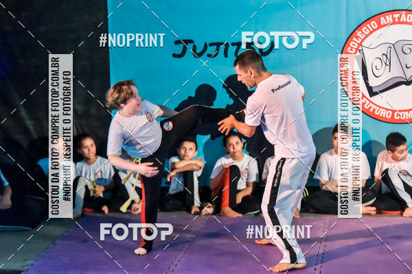 Buy your photos of the eventApresenta��o de Capoeira e Ju Jitsu 2019 on Fotop