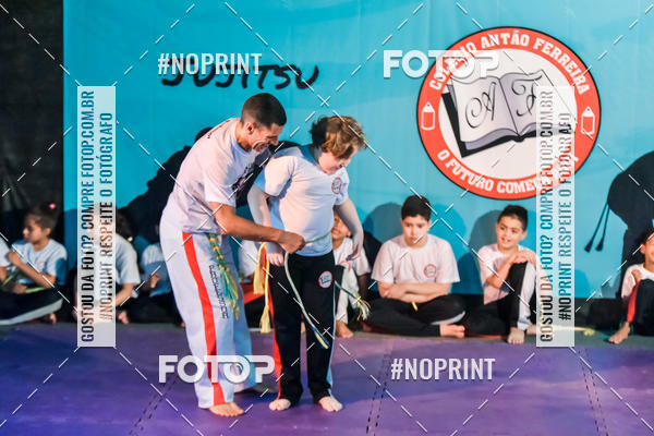Buy your photos of the eventApresenta��o de Capoeira e Ju Jitsu 2019 on Fotop