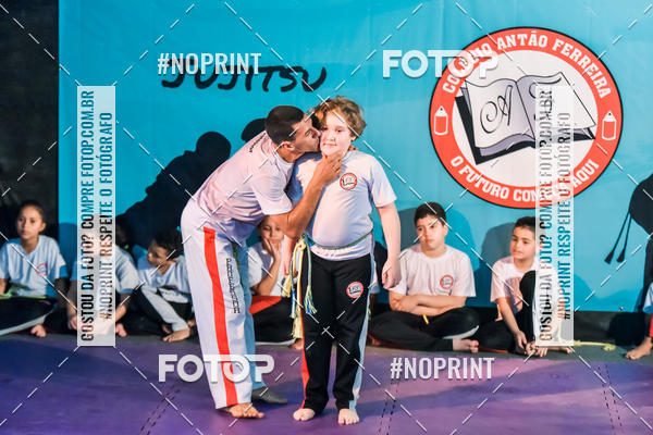 Buy your photos of the eventApresenta��o de Capoeira e Ju Jitsu 2019 on Fotop