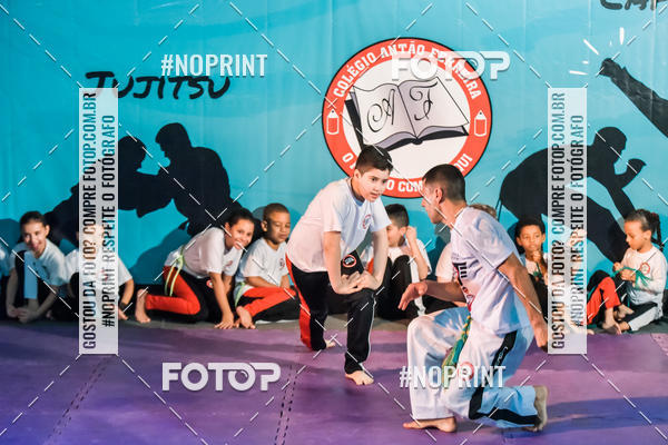 Buy your photos of the eventApresenta��o de Capoeira e Ju Jitsu 2019 on Fotop