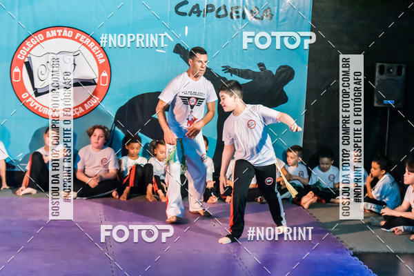 Buy your photos of the eventApresenta��o de Capoeira e Ju Jitsu 2019 on Fotop