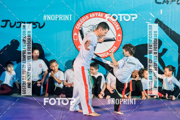 Buy your photos of the eventApresenta��o de Capoeira e Ju Jitsu 2019 on Fotop