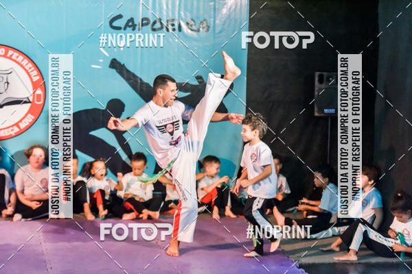 Buy your photos of the eventApresenta��o de Capoeira e Ju Jitsu 2019 on Fotop