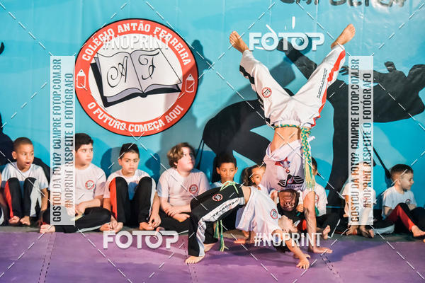 Buy your photos of the eventApresenta��o de Capoeira e Ju Jitsu 2019 on Fotop