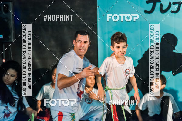 Buy your photos of the eventApresenta��o de Capoeira e Ju Jitsu 2019 on Fotop